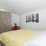 Alison * Premantura