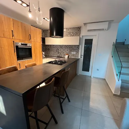 Alison Apartament Premantura