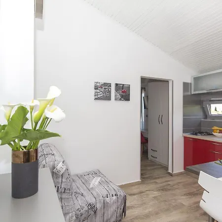 Alison Apartman Premantura
