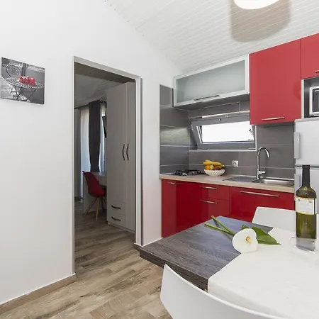 Alison 普莱曼图拉