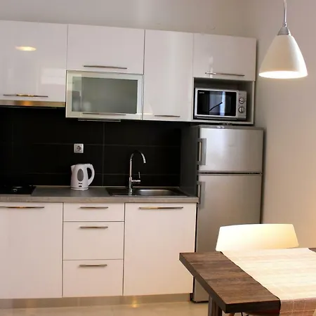 Alison * 普莱曼图拉